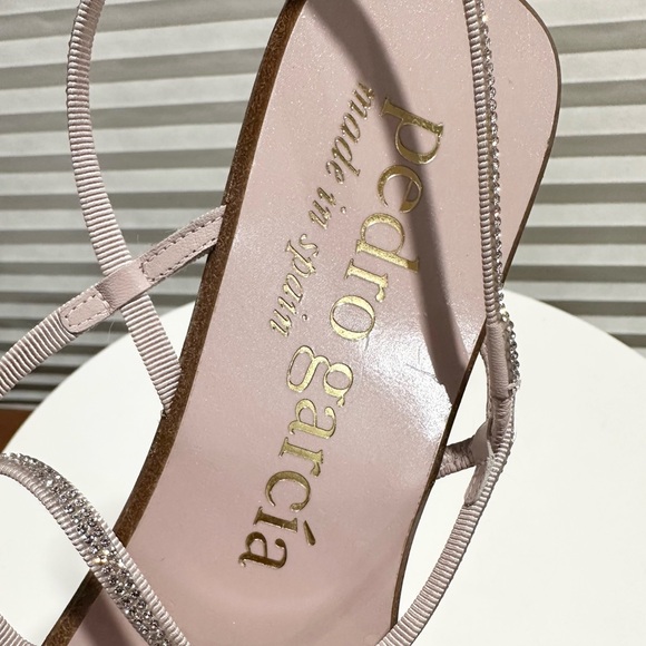 🌸PEDRO GARCIA🌸 Skinny Crystal Criss Cross Sandal Size: 37